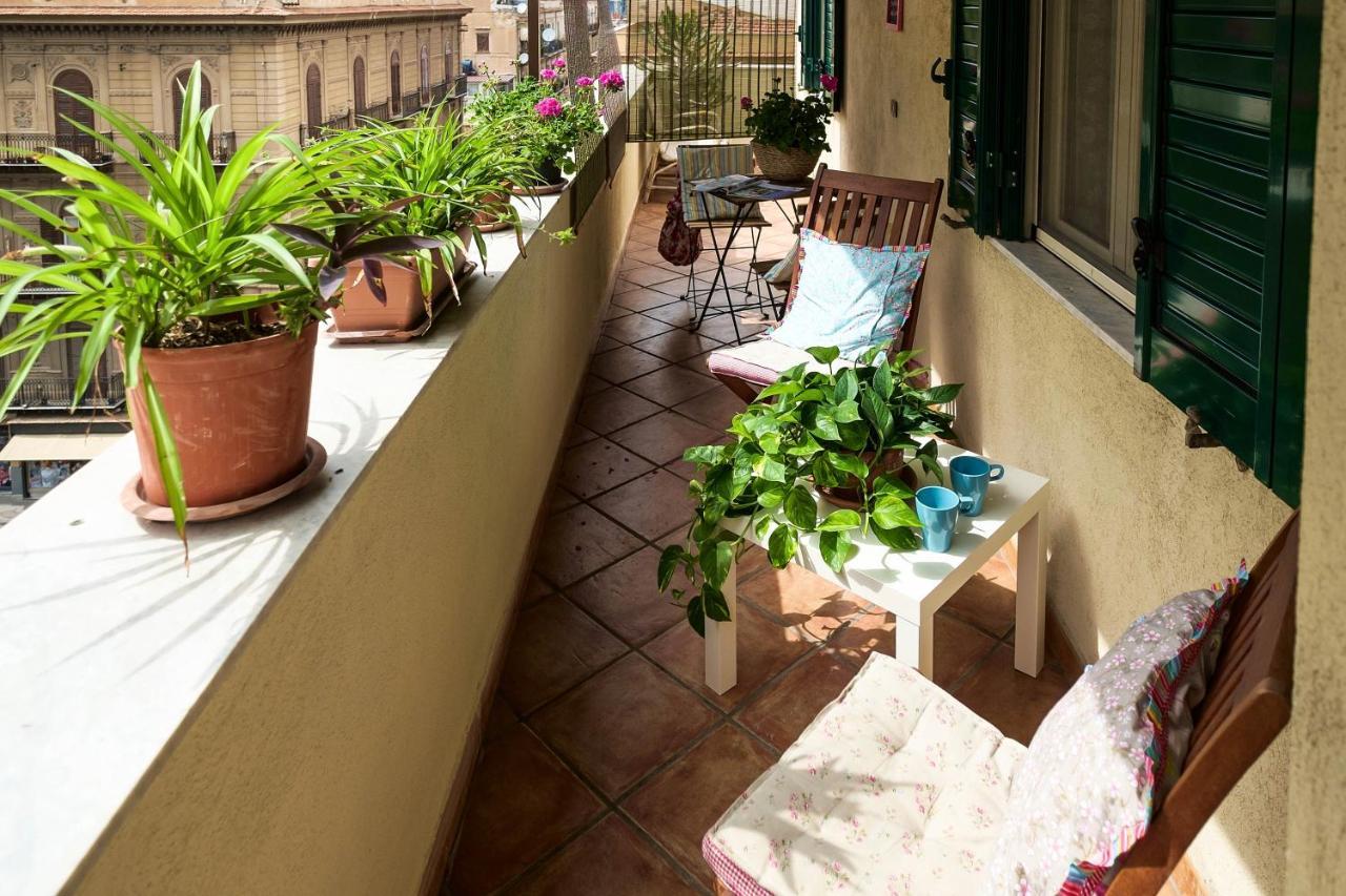 Ferienwohnung Attico Finocchiaro - Terrazza In Centro Wifi Free Palermo Exterior foto