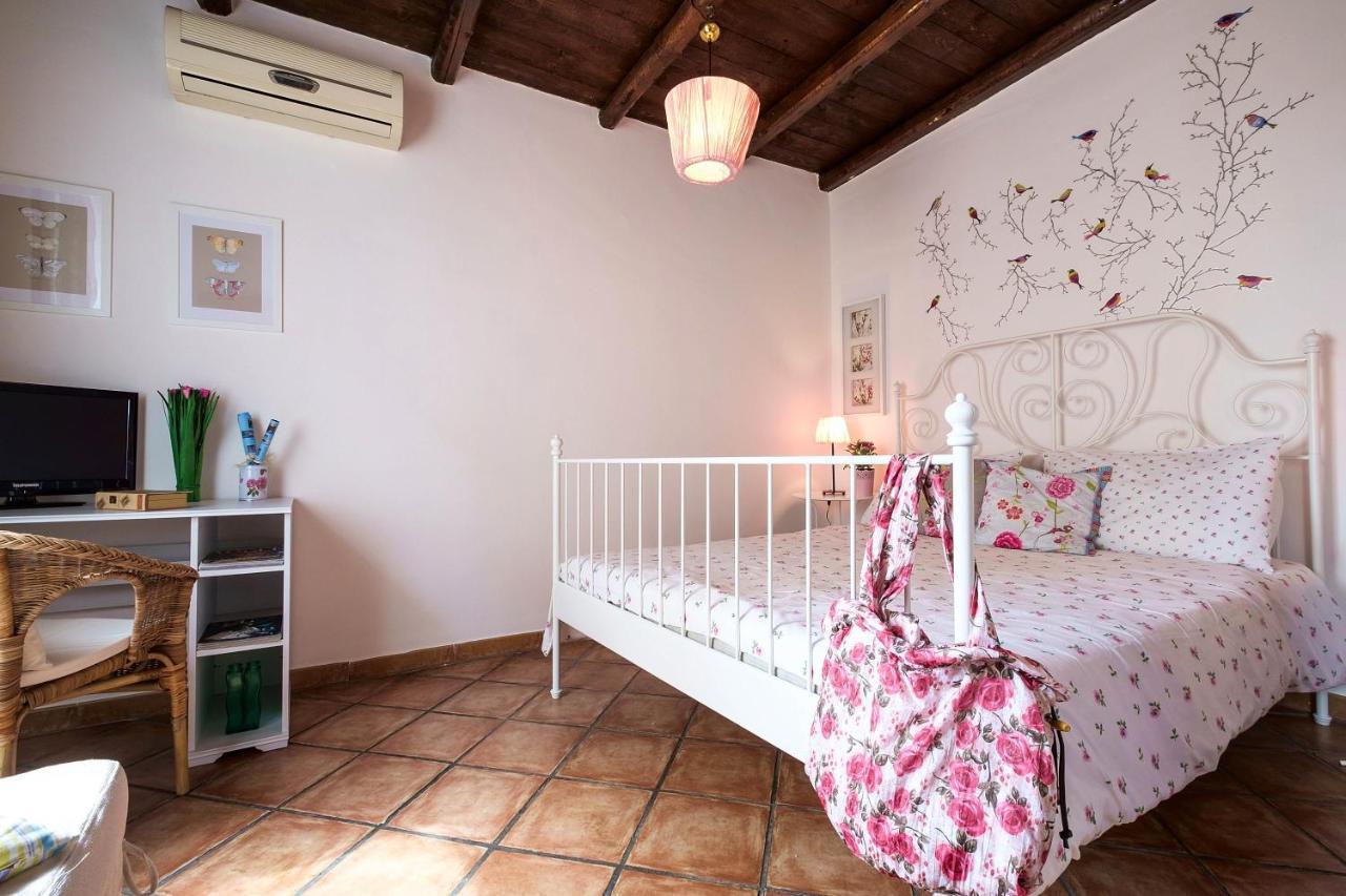 Ferienwohnung Attico Finocchiaro - Terrazza In Centro Wifi Free Palermo Exterior foto